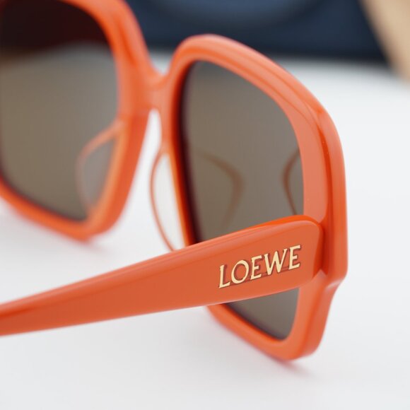 Loewe LW40134U 42E Square Sunglasses – Orange\\ Brown main image 6